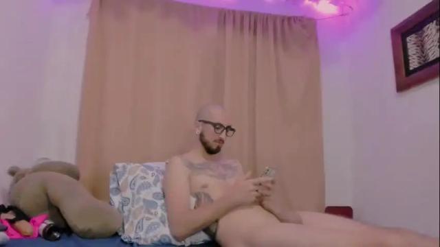 Image 10 of lauu_g Stream on Chaturbate on 2 months ago