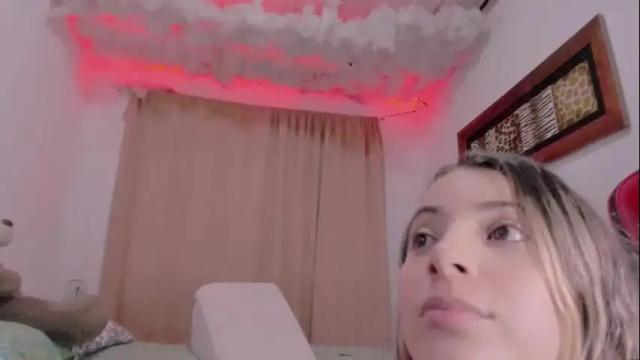 Image 12 of lauu_g Stream on Chaturbate on 2 months ago