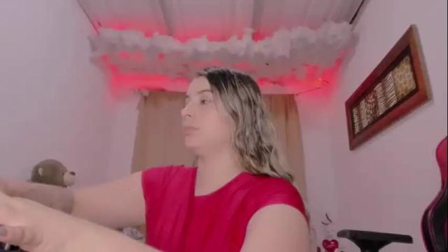 Image 3 of lauu_g Stream on Chaturbate on 2 months ago