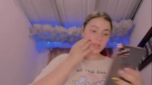Image 3 of lauu_g Stream on Chaturbate on 1 month ago
