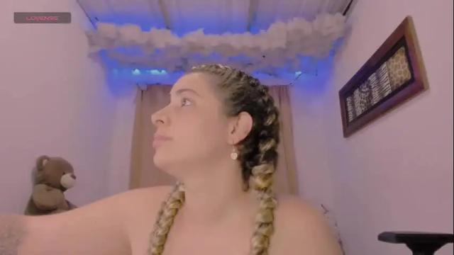 Image 3 of lauu_g Stream on Chaturbate on 1 month ago