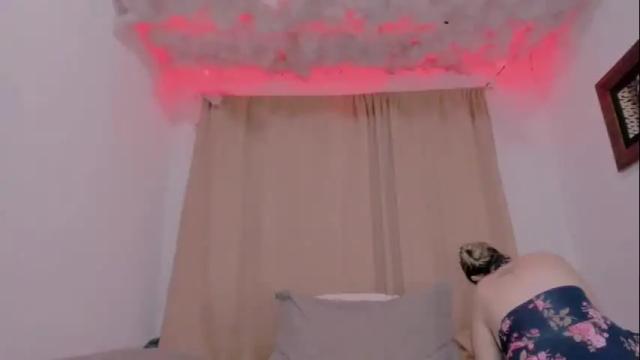 Image 2 of lauu_g Stream on Chaturbate on 1 month ago