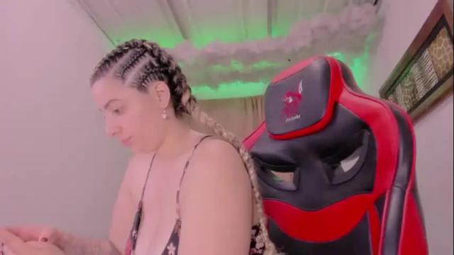 Image 2 of lauu_g Stream on Chaturbate on 26 days ago