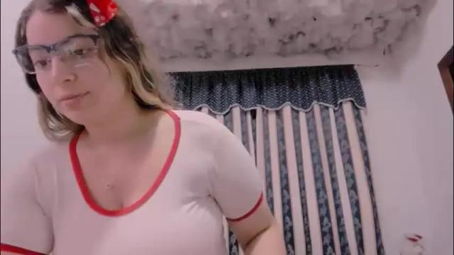 Image 4 of lauu_g Stream on Chaturbate on 1 month ago