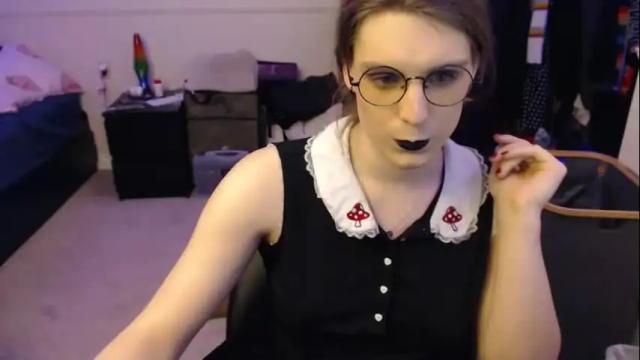 Image 2 of lavender_rose696 Stream on Chaturbate on 17 months ago