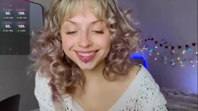 Image 2 of lavenderlav Stream on Chaturbate on 1 month ago
