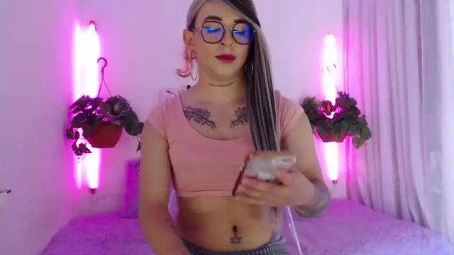 Image 4 of laveneno_ortiz07 Stream on Chaturbate on 12 months ago