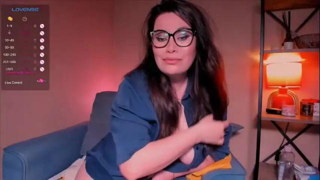 Image 8 of laverna_black Stream on Chaturbate on 17 days ago