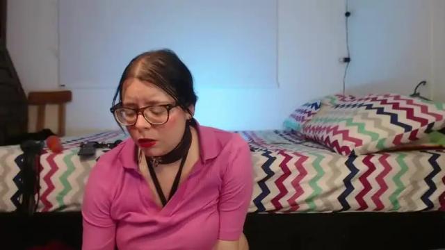 Image 12 of lay_lah Stream on Chaturbate on 14 months ago