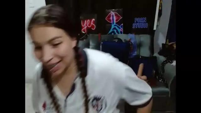 Image 3 of layanacuminpussy Stream on Chaturbate on 1 month ago