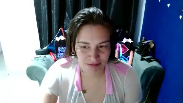 Image 3 of layanacuminpussy Stream on Chaturbate on 2 days ago