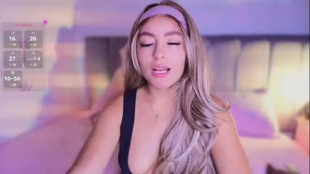 Image 6 of layla_nicols Stream on Chaturbate on 23 days ago