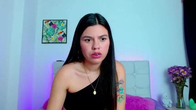 Thumbnail 1, layla_roma's Stream at Chaturbate, 13 months ago
