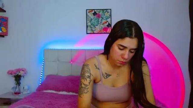 Thumbnail 1, layla_roma's Stream at Chaturbate, 2 months ago