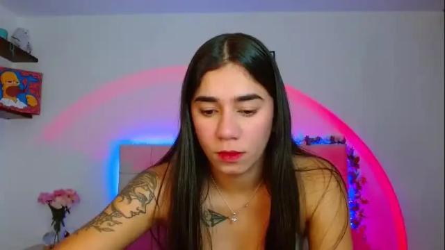 Image 6 of layla_roma Stream on Chaturbate on 2 months ago