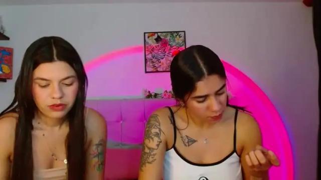 Image 4 of layla_roma Stream on Chaturbate on 2 months ago