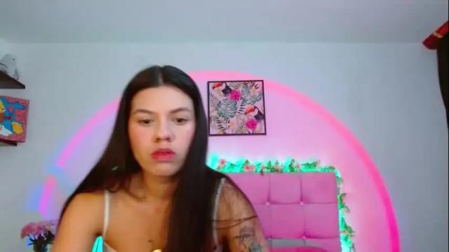 Thumbnail 1, layla_roma's Stream at Chaturbate, 1 month ago