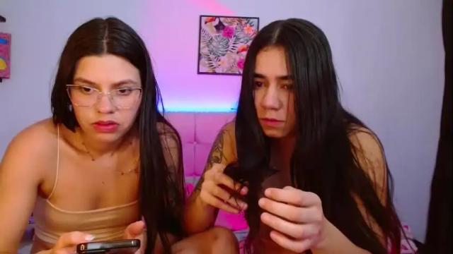 Image 8 of layla_roma Stream on Chaturbate on 1 month ago