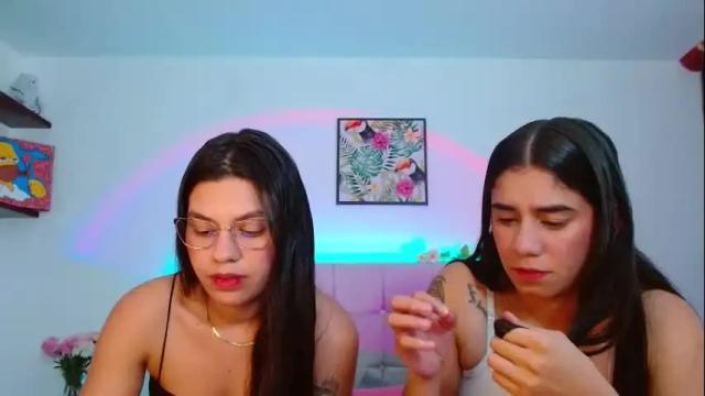 Image 7 of layla_roma Stream on Chaturbate on 1 month ago
