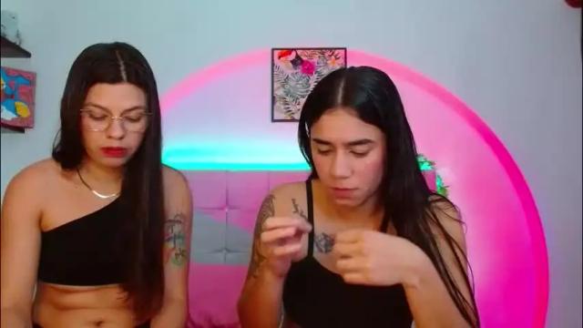 Image 11 of layla_roma Stream on Chaturbate on 1 month ago