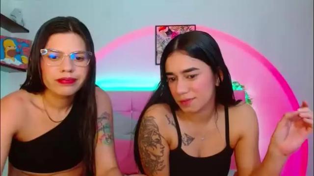 Image 3 of layla_roma Stream on Chaturbate on 1 month ago