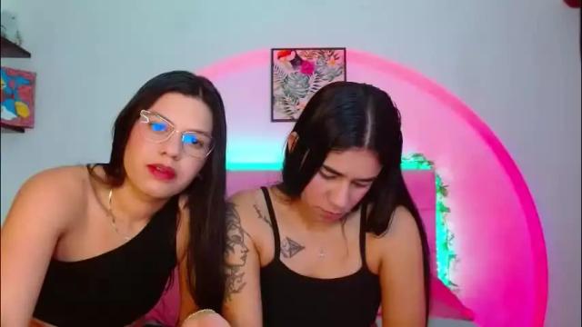 Image 8 of layla_roma Stream on Chaturbate on 1 month ago