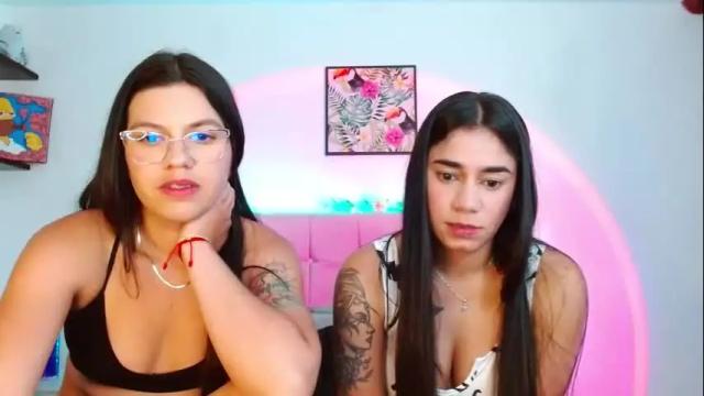 Image 4 of layla_roma Stream on Chaturbate on 24 days ago