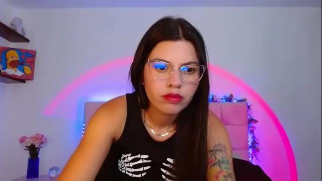Image 2 of layla_roma Stream on Chaturbate on 22 days ago