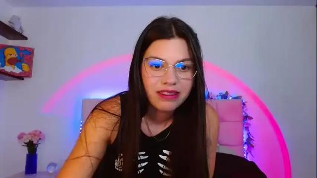 Image 3 of layla_roma Stream on Chaturbate on 22 days ago