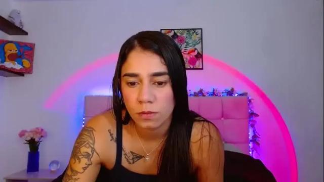 Image 8 of layla_roma Stream on Chaturbate on 22 days ago