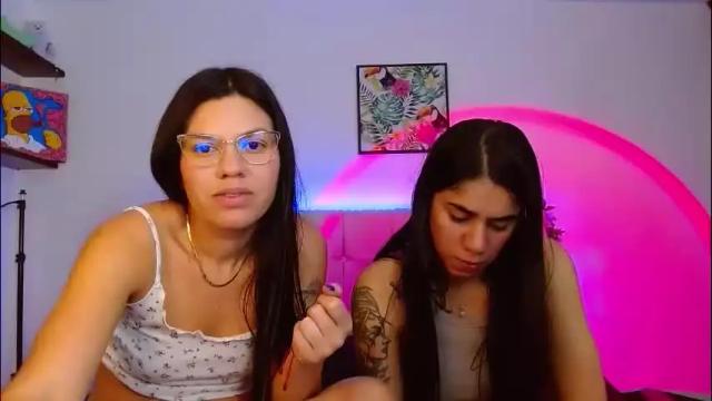 Image 3 of layla_roma Stream on Chaturbate on 29 days ago