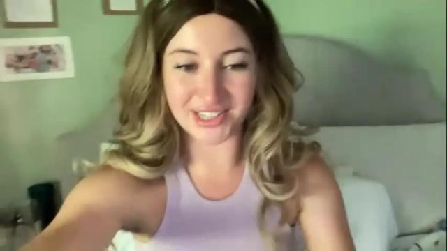 Image 3 of laylaa101 Stream on Chaturbate on 19 months ago