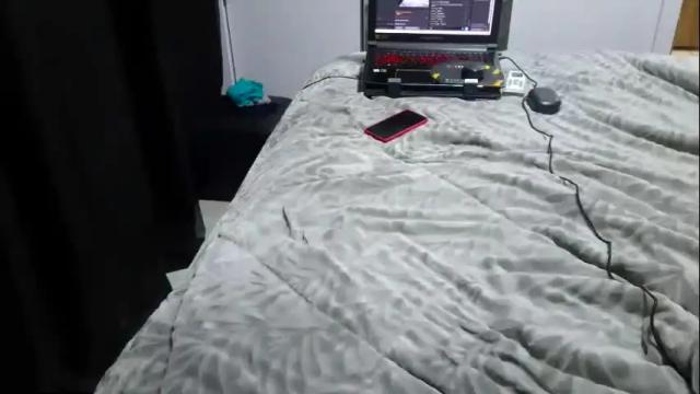 Image 3 of laylabrasil Stream on Chaturbate on 3 days ago