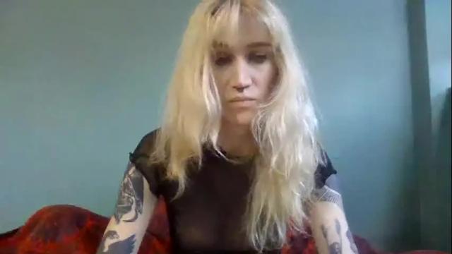 Image 2 of laylahloveless Stream on Chaturbate on 3 months ago