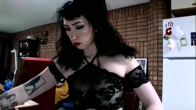 Image 7 of laylakills Stream on Chaturbate on 3 months ago