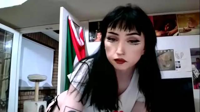Image 3 of laylakills Stream on Chaturbate on 18 days ago