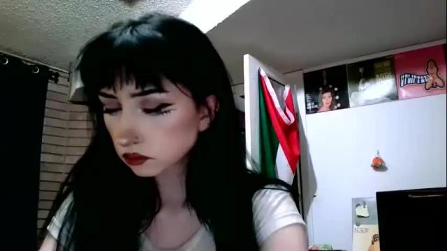 Image 7 of laylakills Stream on Chaturbate on 18 days ago