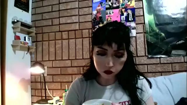 Image 8 of laylakills Stream on Chaturbate on 8 days ago