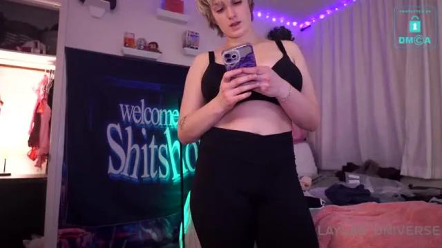 Image 10 of laylas_universe Stream on Chaturbate on 16 months ago