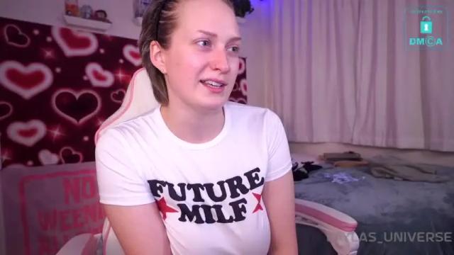 Image 10 of laylas_universe Stream on Chaturbate on 16 months ago