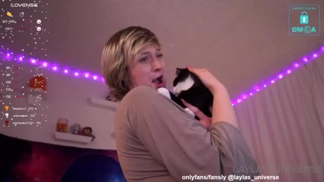Image 7 of laylas_universe Stream on Chaturbate on 14 months ago