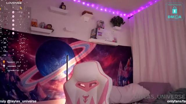 Image 8 of laylas_universe Stream on Chaturbate on 14 months ago