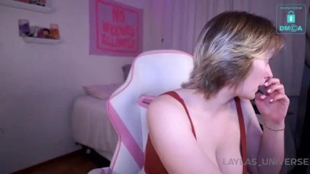 Image 4 of laylas_universe Stream on Chaturbate on 13 months ago