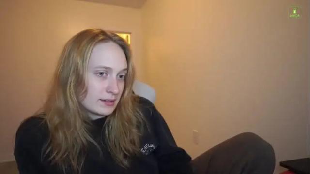 Image 2 of laylas_universe Stream on Chaturbate on 2 months ago