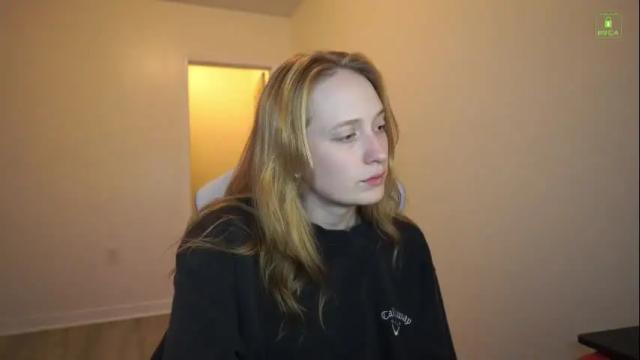 Image 3 of laylas_universe Stream on Chaturbate on 2 months ago