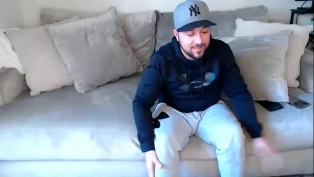 Thumbnail 2, layzebigballs's Stream at Chaturbate, 15 months ago