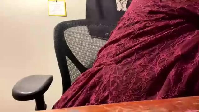 Image 7 of lazerkittenbabyy Stream on Chaturbate on 16 months ago