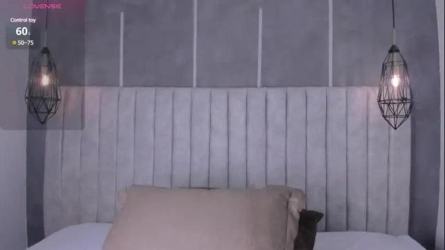 Image 3 of lea_gray Stream on Chaturbate on 26 days ago