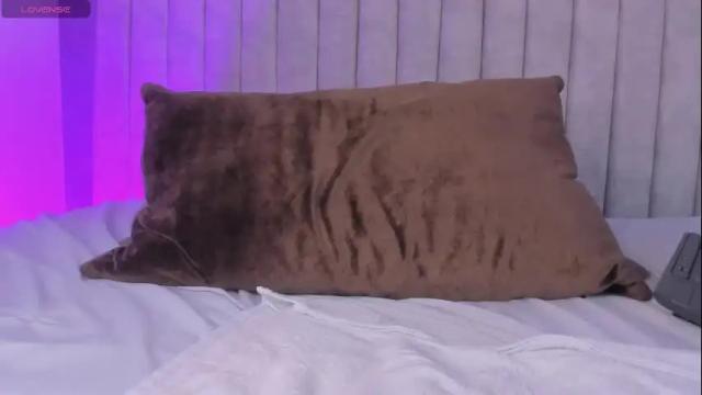 Image 8 of lea_gray Stream on Chaturbate on 11 days ago