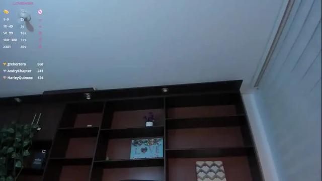Image 6 of lea_velle Stream on Chaturbate on 1 month ago